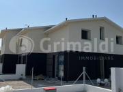 Trilocale in vendita a Ravenna via Solarolo, 0, Lido di...