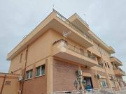 Trilocale in vendita a Roma, Castelverde