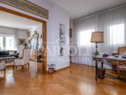 Trilocale in vendita a Roma via Archimede, Euclide