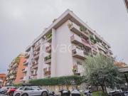 Trilocale in vendita a Roma via Clarice Marescotti,...