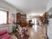 Trilocale in vendita a Roma via dei Bandinelli, 19,...