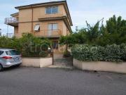 Trilocale in vendita a Roma via Gravedona, Casalotti