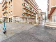 Trilocale in vendita a Roma via Papiria, 68, Cinecittà