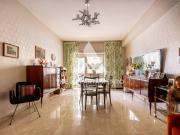 Trilocale in vendita a Roma via Val Trompia, 140, Città...