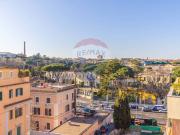 Trilocale in vendita a Roma viale Di Vigna Pia, 32,...