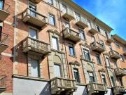 Trilocale in vendita a Torino via Amedeo Peyron, 10, San...