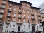 Trilocale in vendita a Torino via Enrico Cialdini, 45,...