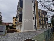 Trilocale in vendita a Varese viale Luigi Borri, 134,...