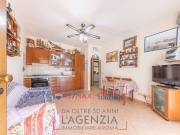 Trilocale in vendita ad Ardea, Colle Romito