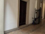 Trilocale in vendita in via farini, Bologna