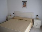 Trilocale Nuovo con 2 Camere da Letto Arredato Vicino...