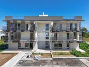 Trilocale piano terra in residence con piscina !