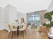 Triple Aspect Corner Spot Apartment With City Views and...
