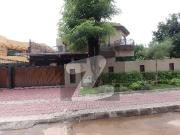 Triple Storey 40 Marla House Available In Bahria Town...