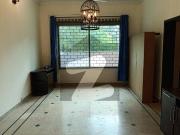 Triple Storey House For Commercial Use Is Available For Rent