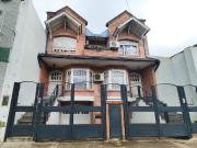 Tríplex 4 amb en venta Parque Avellaneda COCHERA