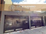 TRIPLEX A ESTRENAR CON PATIO Y JARDIN
