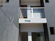 Triplex à Venda com Quintal Amplo e Salão de Festas Triplex à Venda com Quintal Amplo e Salão de Festas