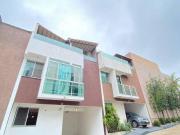 TRIPLEX À VENDA POR R$ 560 MIL NO CONDOMINIO FECHADO...