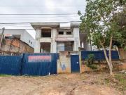 Casa com 4 suítes, 4 vagas e 396 m² no Bairro Mercês...