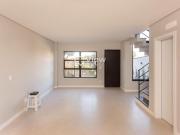 Triplex alto padrão com vista em Santa Felicidade