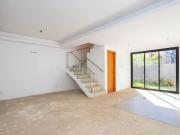 TRIPLEX ALTO PADRÃO EM CONDOMÍNIO FECHADO – SANTA CÂNDIDA