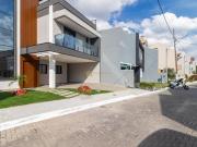 TRIPLEX ALTO PADRÃO EM CONDOMÍNIO NO UBERABA