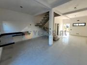 Tríplex com 2 suítes a 50m da praia de Massaguaçu...