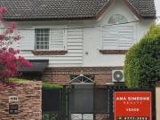 Triplex con jardín y pileta Venta Boulogne