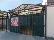 Triplex con patio y garage