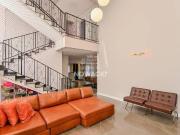 TRIPLEX DE ALTO PADRÃO EM CONDOMÍNIO COM 5 SUÍTES E 4...