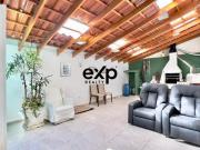 Triplex em condomínio com quase 200m²