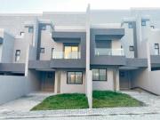 TRIPLEX EM CONDOMÍNIO PX A AV DAS TORRES