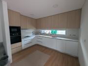 Triplex em Fernão Ferro T2+1