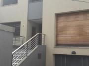 Triplex en alquiler en Parque Johnston