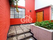 Triplex en Alquiler de 330 m2 –4 habitaciones Lince...