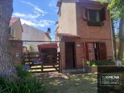 Triplex en alquiler temporario c/ cochera en Costa Azul...