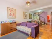 Triplex en venta 5 amb patio y cochera en Florida Triplex en venta 5 amb patio y cochera en Florida