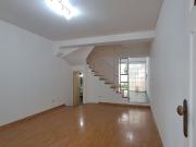 Triplex en venta c/cochera, patio y terraza techada en...