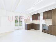 Vollständig renoviertes Triplex Haus mit Garten im...