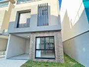 Triplex semi mobiliado px ao Parque Bacacheri