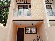 Triplex Unit House and Lot for Sale in UPS 5 Paranaque MD