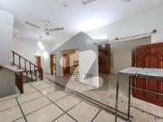 Tripple Storey 10 Marla House For sale In Lalazar Estate...