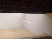 Troca por apartamento valor igual ou menor Casa com 2...