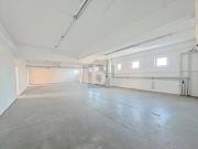 TROCKENE + SICHERE STORAGEFLÄCHE MIT AUFZUG 2. OG