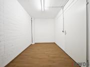 Trockenes 10m² Lager | Lastenaufzug & Ladezone Trockenes 10m² Lager | Lastenaufzug & Ladezone