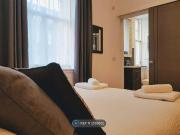 Tron Square, Edinburgh EH1, 2 bed flat to rent |...