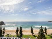 Trophy beachfront apartment with mesmerising ocean panoramas