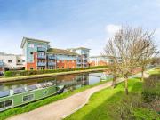 Trout Road, Yiewsley, West Drayton UB7, 2 bed flat to...