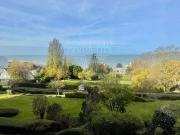 TROUVILLE 2 PIECES AVEC BALCON VUE MER ET VERDURE